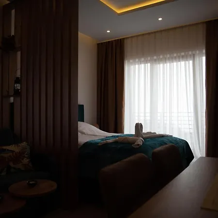Larisa Apartment